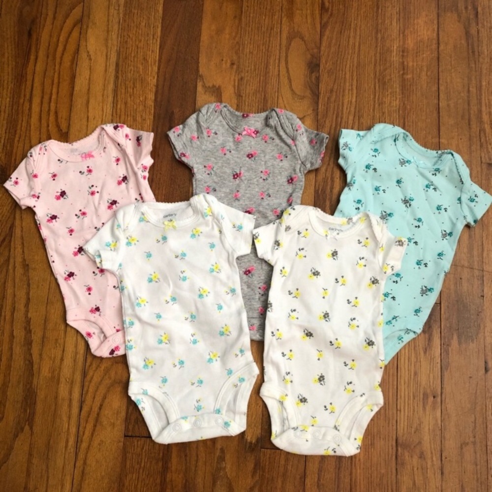 Newborn short sleeve onesie bundle